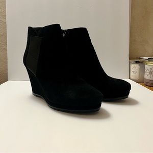 VANELI WOMEN WEDGE HEEL BOOTIES BOOTS SUEDE BLACK ANKLE ZIP SIDE SIZE 10